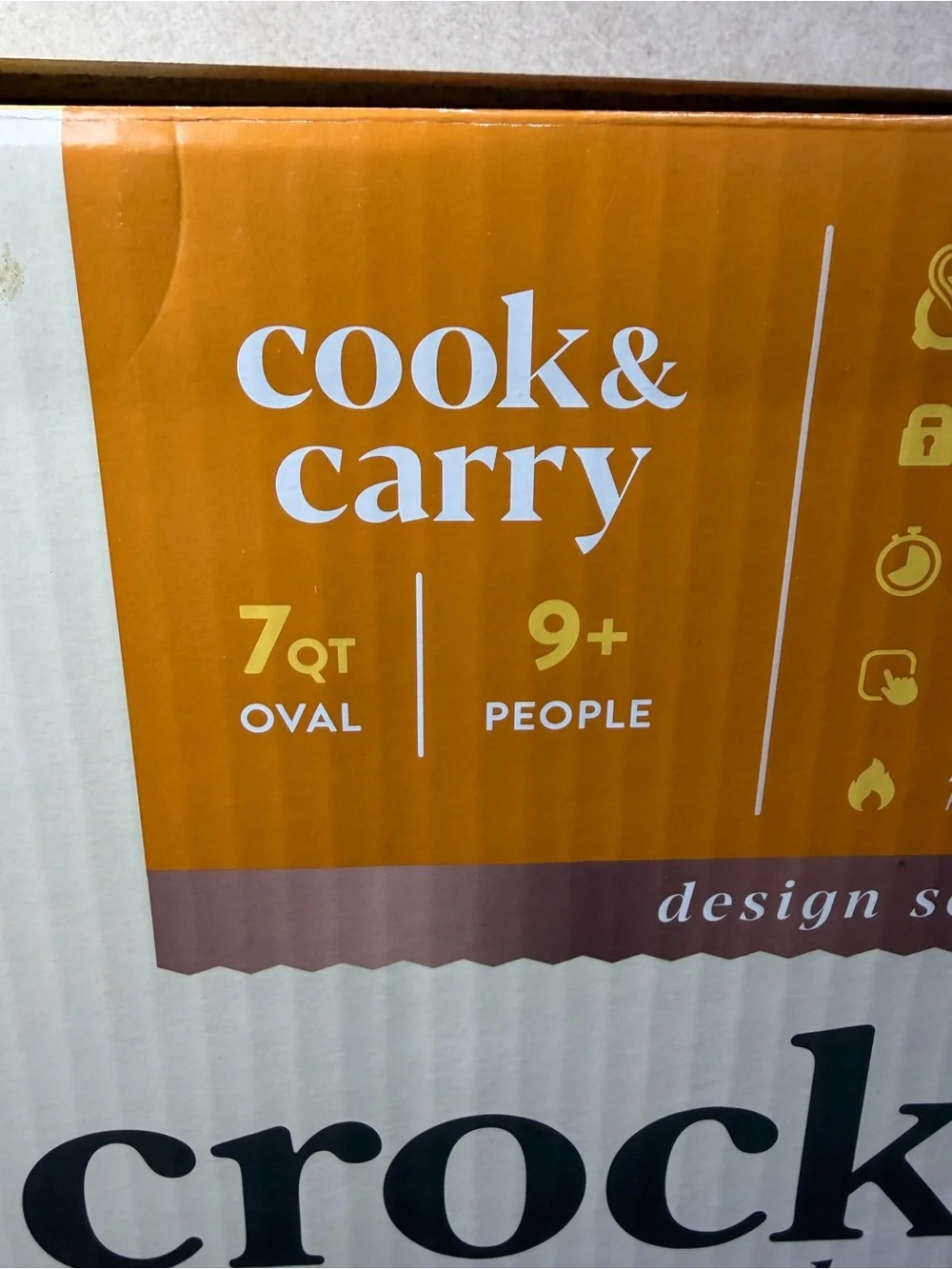 Crock-Pot 7 Qt Oval Slow Cooker - Cream “DAMAGED BOX” COOKER WASN’T AFFECTED
